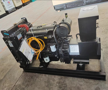 冷藏車用濰柴20kw小型柴油發(fā)電機(jī)組WP2.3D33E200長(zhǎng)1.6米